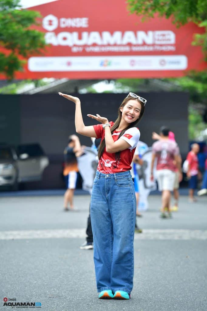 Bạn có đoán ra đây là hoa hậu nào không?