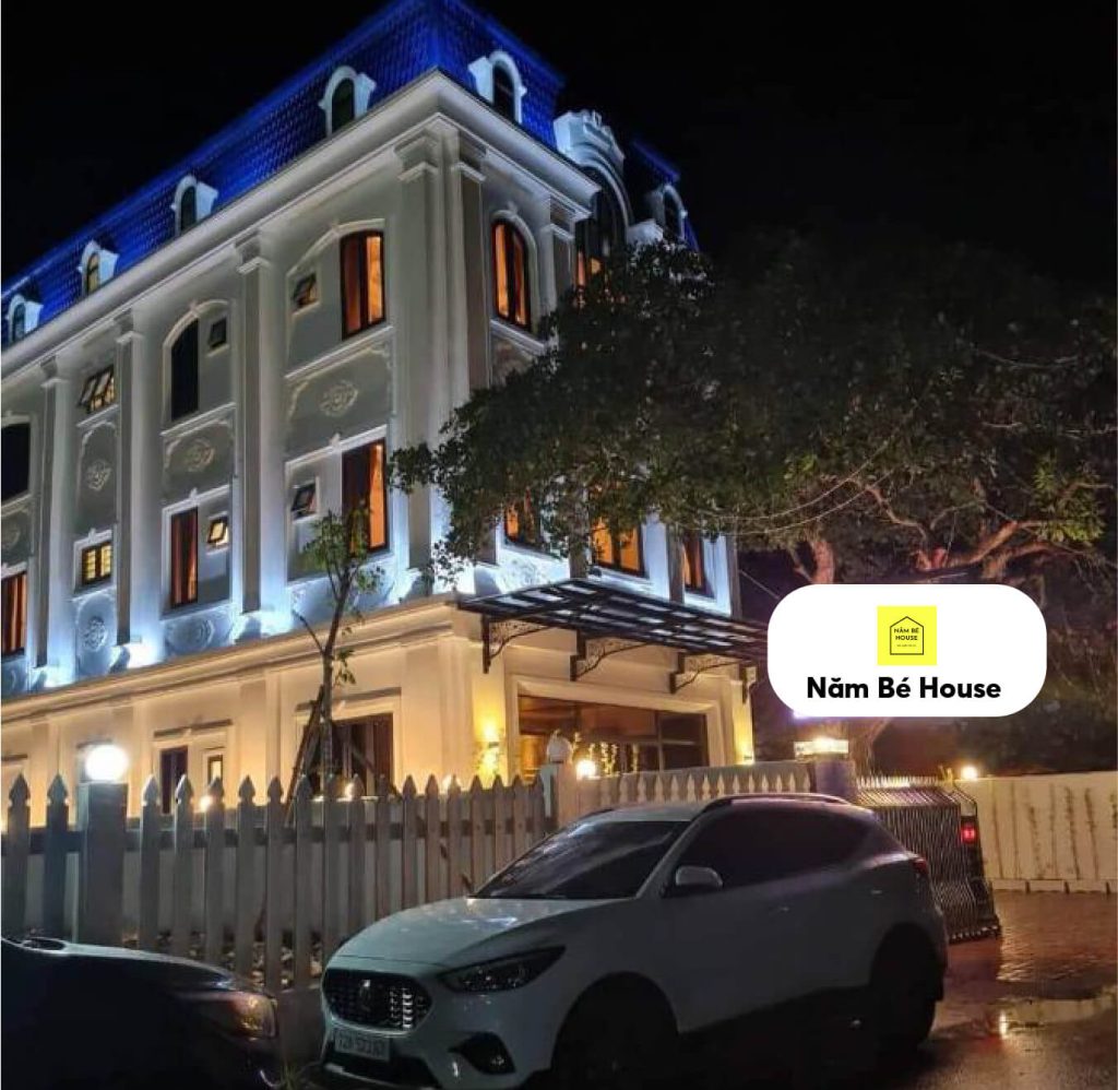 Khách sạn 3 sao Năm Bé House